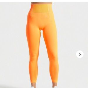 BNWT GYMSHARK ultra seamless in neon orange 🍊
